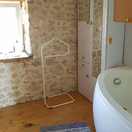 Chez Habitant 4 Personnes A La Ferme De Lupin Hotel